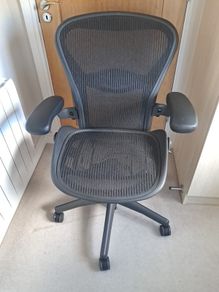 Herman Miller Classic Aeron Ergonomic Chair Size B