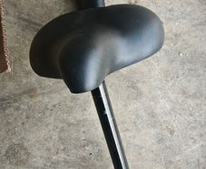 bicycle brakes and seat with back rest