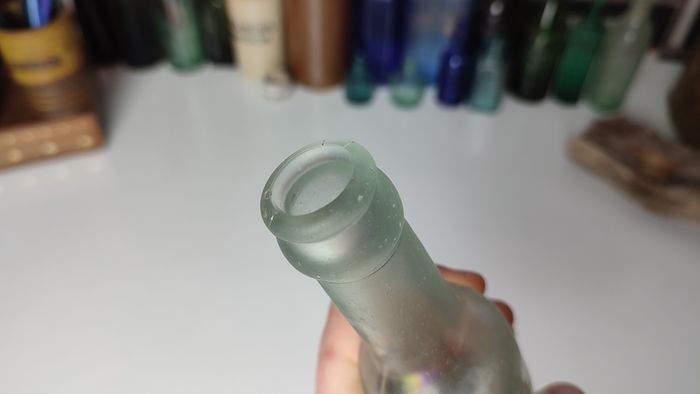 172 - Vintage Thomas Jennings Cork Mineral Water Embossed Letters Clear Glass Decorative Collectible Bottle