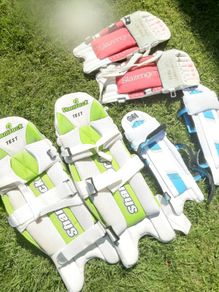 Cricket pads