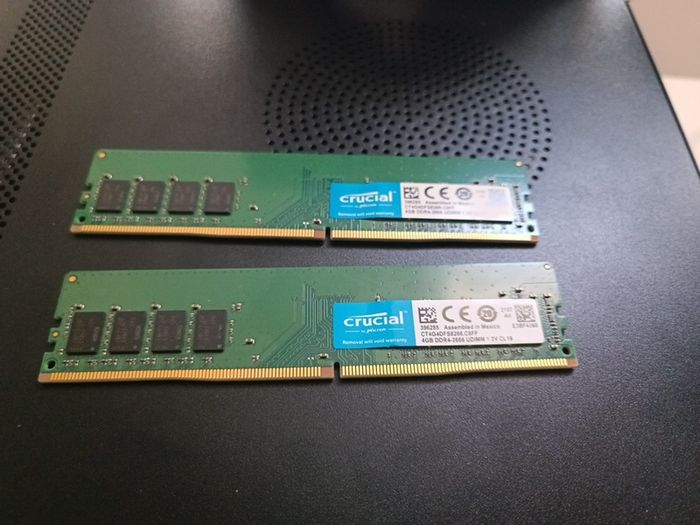 Micron 2x 4gb Ddr4/ 2666mhz