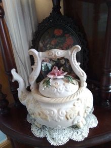 Capidemonte Vintage Teapot