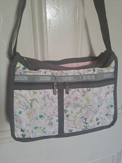 Lesportsac bag