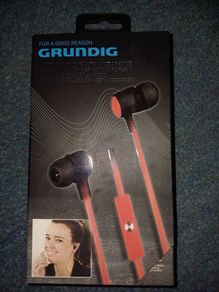 Earphones grundig