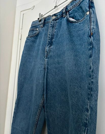 Arket High Waisted Jeans Size 31