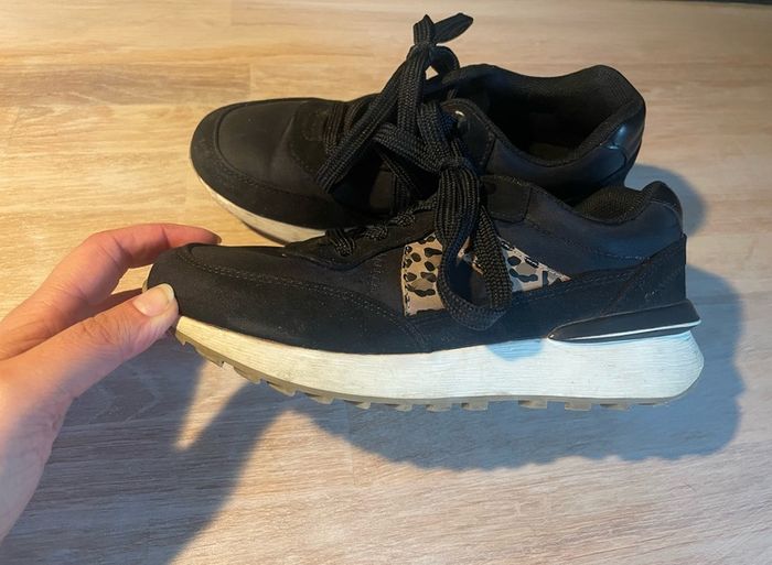 Girls NEXT shoes runner size 33/1