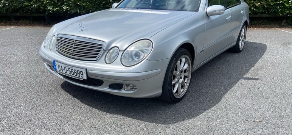 2004 Mercedes-Benz E200 Auto