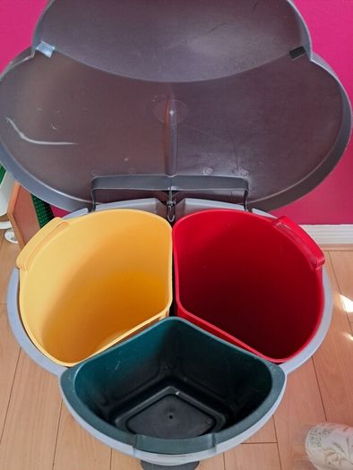 Curver Recycling Bin