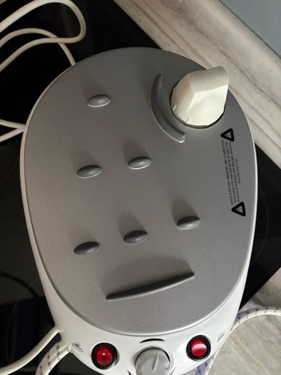 Pressurised Steam Iron
