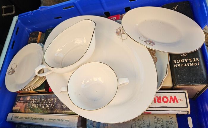 27 Pieces of Arklow China RC Noritake Dinner Ware