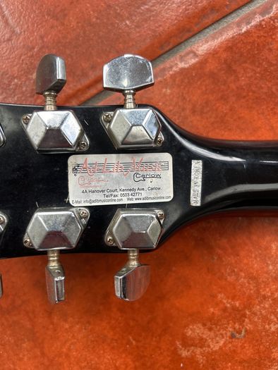 Electric guitar