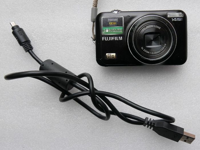 Fujifilm JX250 14 Megapixel Digital Camera - Works Well.