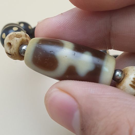 Vintage Himalayan Tibetan Treasure Vase & Stripe Pattern & Dotted Quartz Bracelet