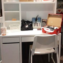desk