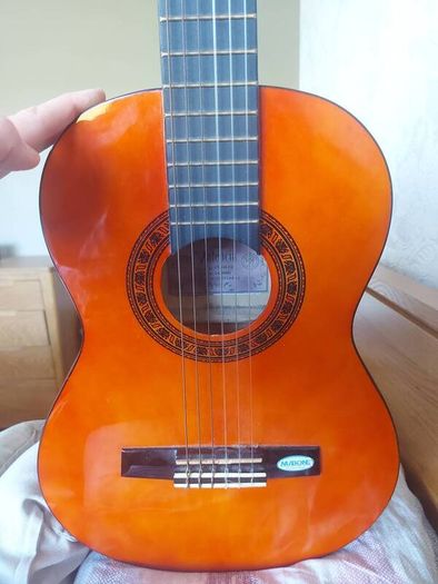 Valencia 1/2 size acoustic nylon string guitar