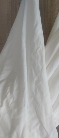 New white top with invisible straps crop top with the big decolate size extra small