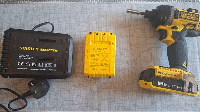 Stanley Fatmax 18V Impact Driver+Charger+2 batteries