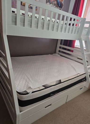 bunk bed