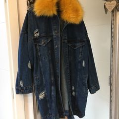 Denim jacket with fur
