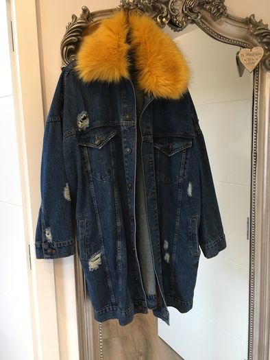 Denim jacket with fur