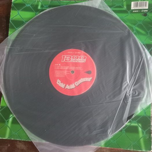1996 vinyl release of the single "Ooh! Aah! Cantona" by 1300 Drums.