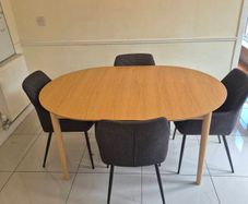 Table & 6 Chairs