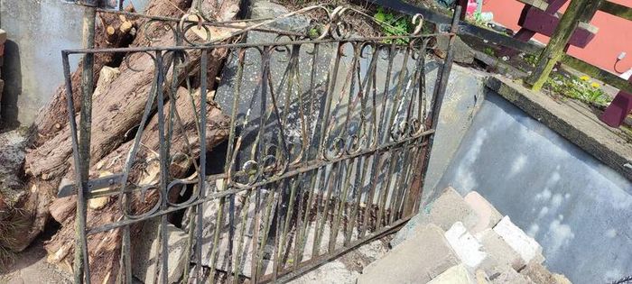 Metal Gates (Double Gate) in Kildare!