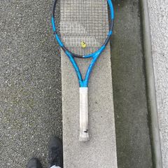 tennis racket