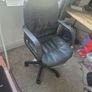 leather office chair Image 3