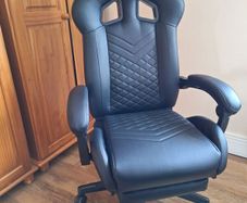 Gaming chair