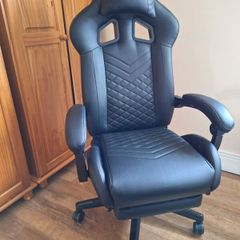 Gaming chair