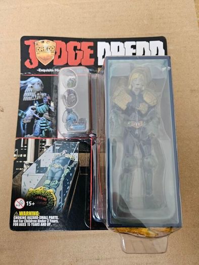 Hiya Toys 1/18 Judge Anderson Hall of Heroes figure