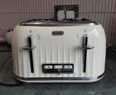 Toaster. Breville