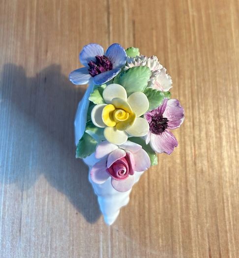 Vintage Royal Doulton bone china floral bouquet in a shell