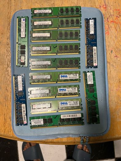 Memory of Desktop (DDR2 x1GB sticks) with 48 hours Money back Guarantee