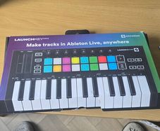 Novation Launchkey Mini