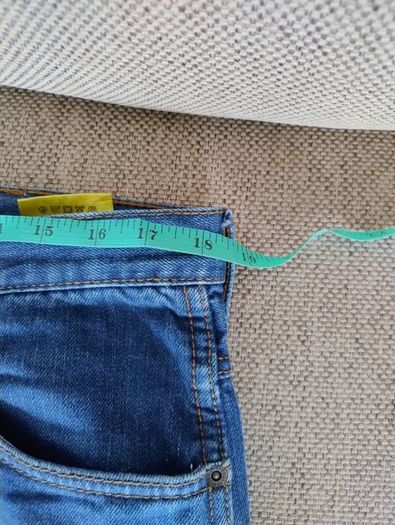 Wrangler Jeans cotton 36 inch waist and 32 inch leg in good condition see last two photos for exact measurements FREE STANDARD POSTAGE INCLUDED