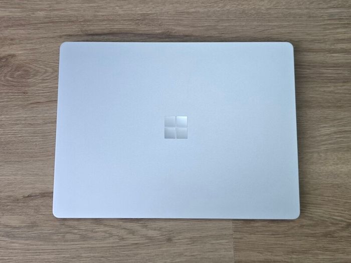 surface laptop go3