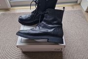 Leather boots size 8UK