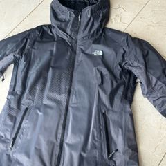 NORTH FACE padded HyVent Jacket  - Medium