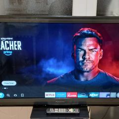 42 " Panasonic plasma TV for sale