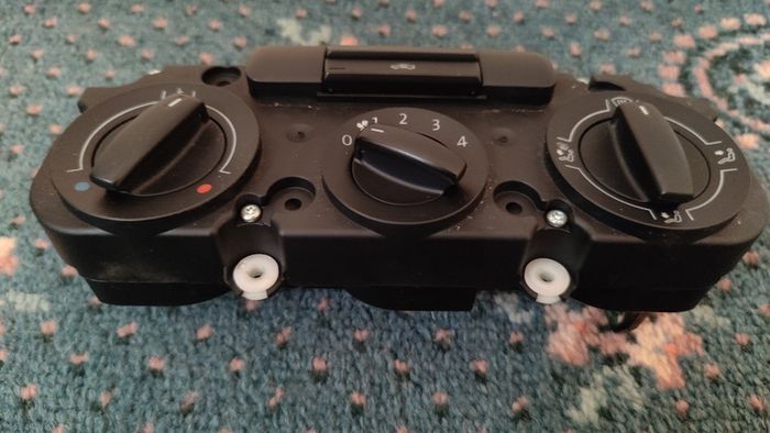 VW Caddy 2k Heater/Blower Control Module 2K5819047B