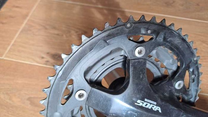 Shimano SORA 3x9 crankset