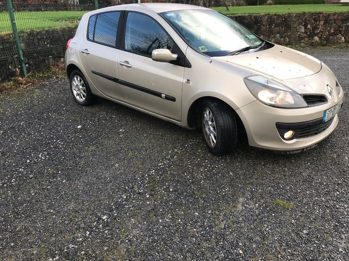 Renault Clio, Parts