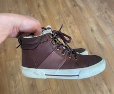 Kids shoes