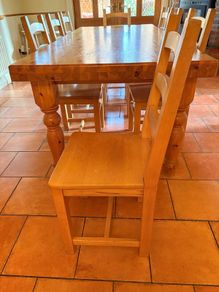 Kitchen table