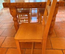 Kitchen table