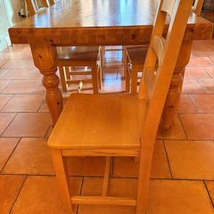Kitchen table