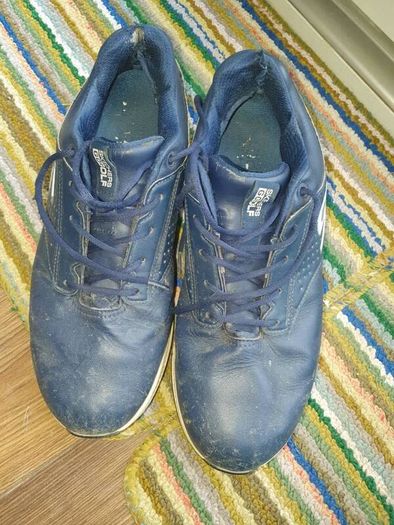 Free Golf Shoes- Skechers size 9