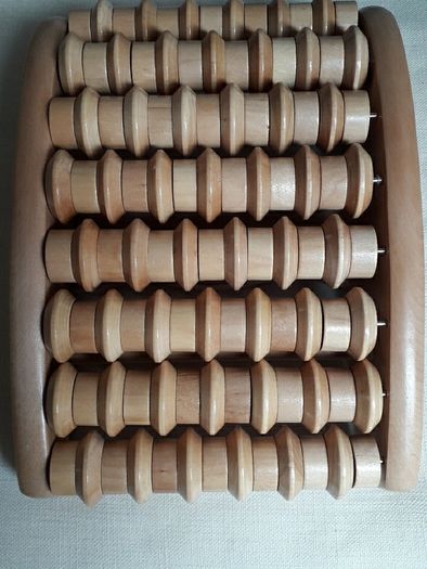 wooden rolling foot massager
